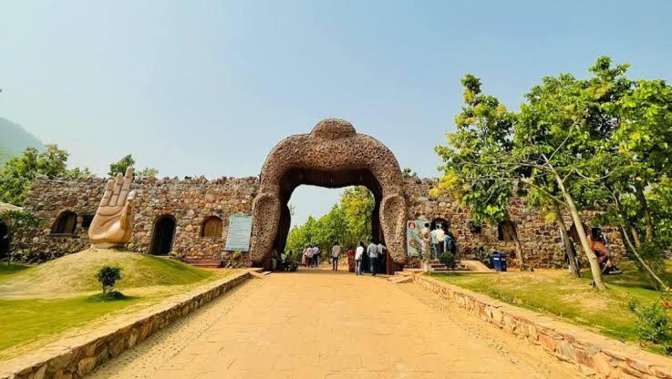 Rājgīr Hotel Anand Lok المظهر الخارجي الصورة