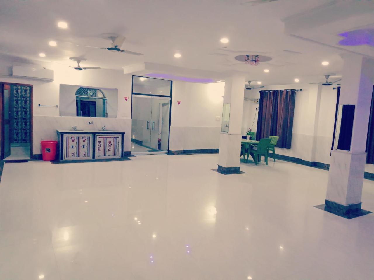 Rājgīr Hotel Anand Lok المظهر الخارجي الصورة